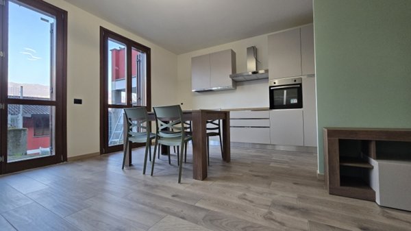 appartamento in affitto ad Oliveto Lario in zona Onno