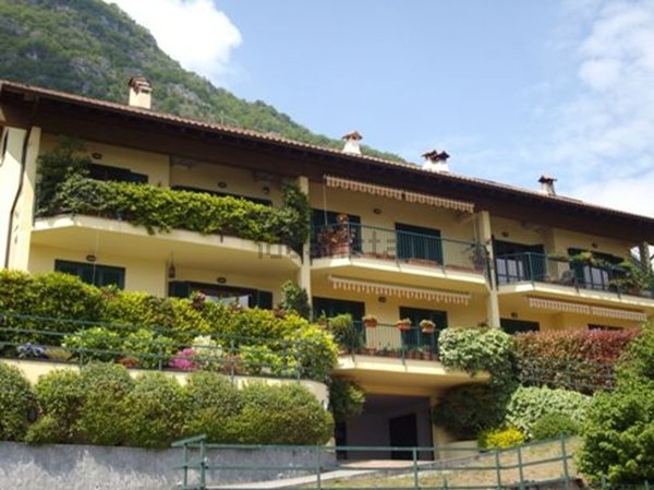 appartamento in affitto ad Oliveto Lario