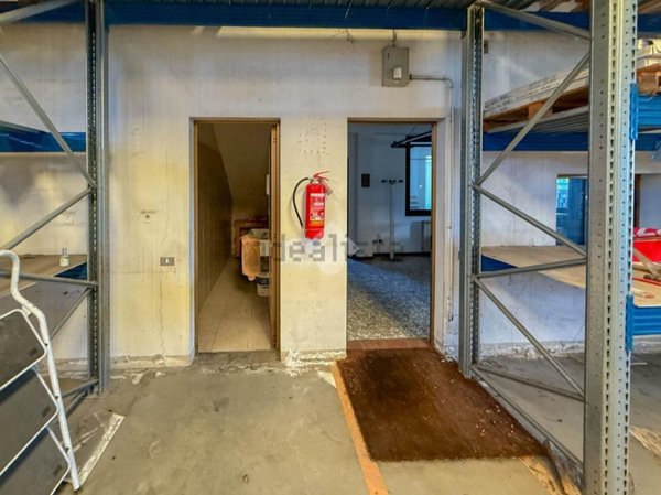 capannone in affitto ad Osnago