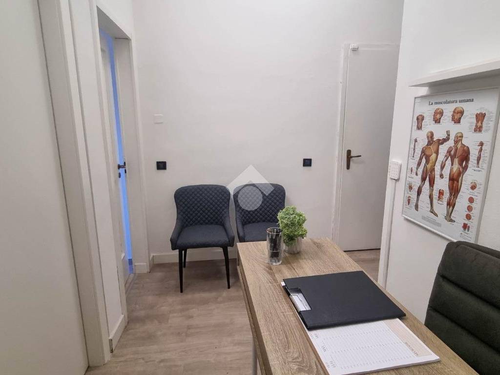 negozio in affitto ad Osnago