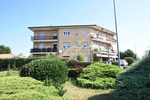 appartamento in affitto ad Osnago in zona Canova