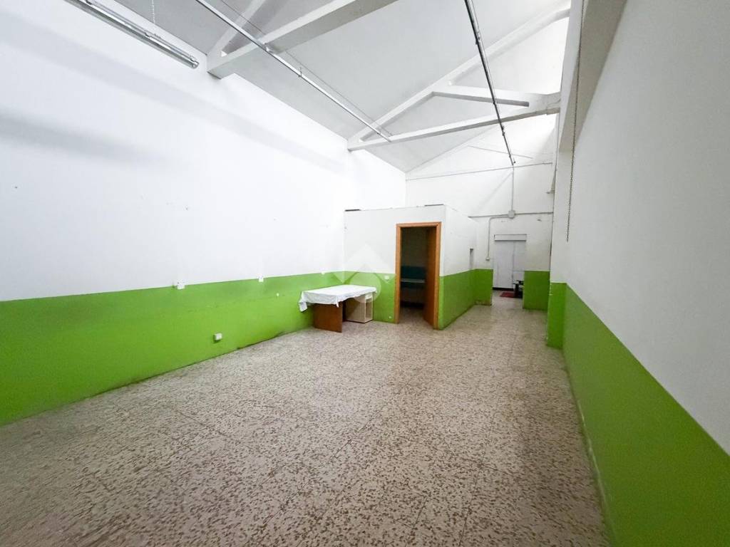 ufficio in affitto a Pescate