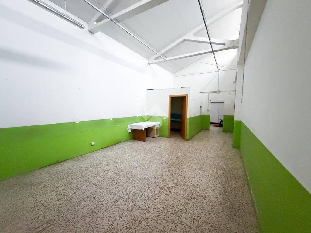 ufficio in affitto a Pescate