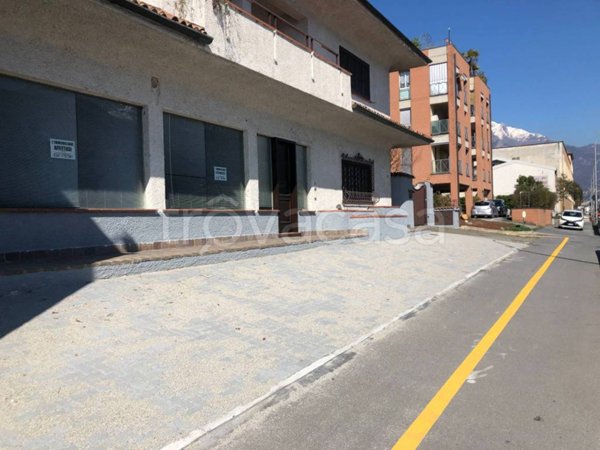 appartamento in affitto a Pescate