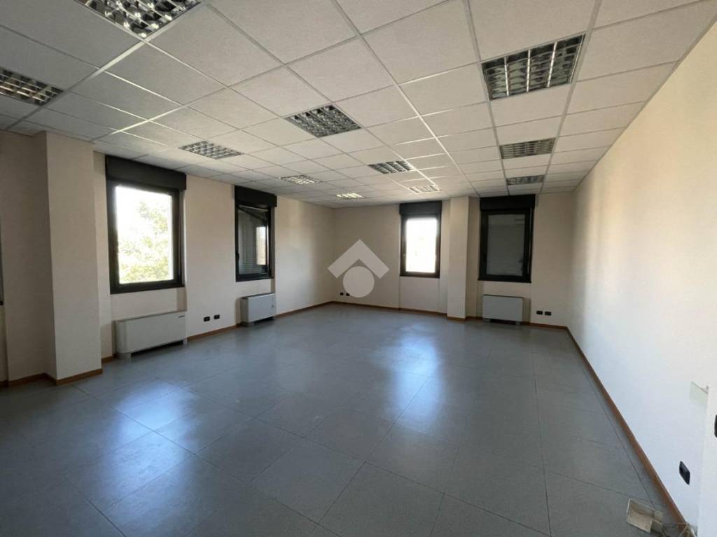 ufficio in affitto a Robbiate