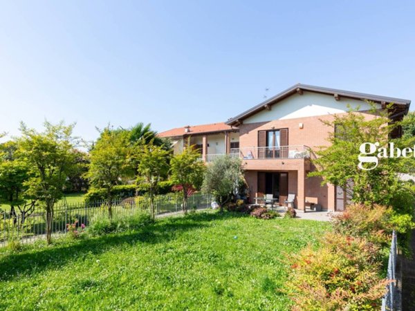 appartamento in affitto a Robbiate