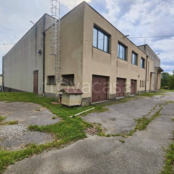 locale commerciale in affitto a Rogeno
