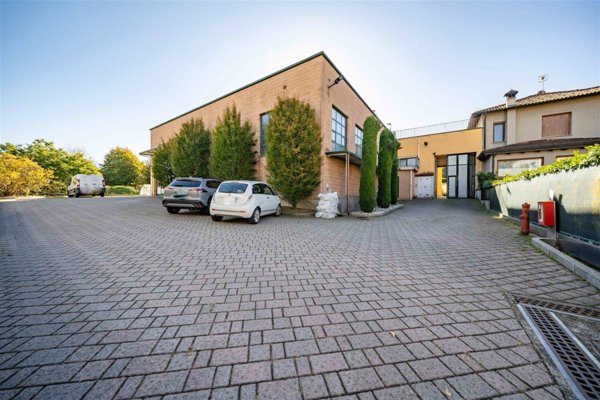 ufficio in affitto a Sirtori