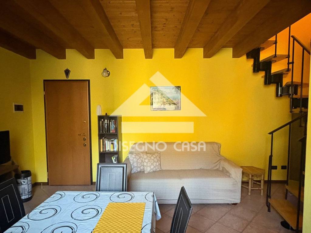 appartamento in affitto a Valmadrera
