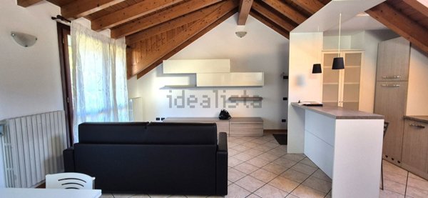 appartamento in affitto a Valmadrera