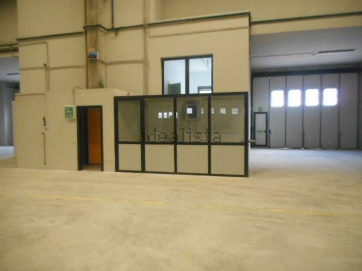 capannone in affitto a Valmadrera