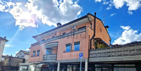 negozio in affitto a Valmadrera