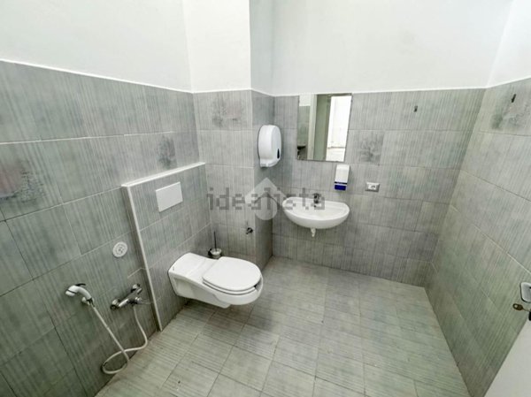 ufficio in affitto a Valmadrera in zona Centro Storico