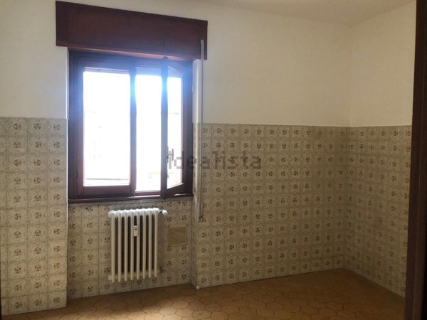 appartamento in affitto a Valmadrera in zona Caserta