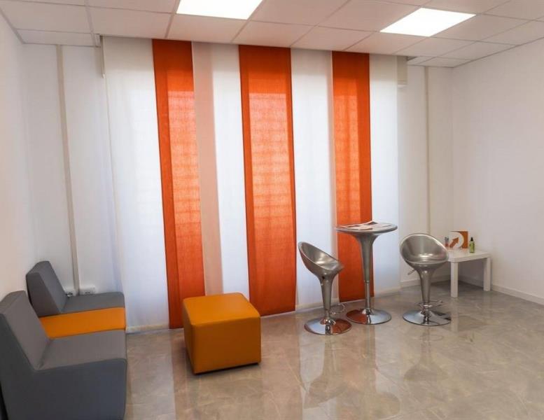 ufficio in affitto a Valmadrera in zona Caserta