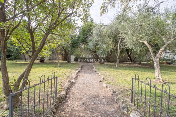 appartamento in affitto a Valmadrera in zona Parè