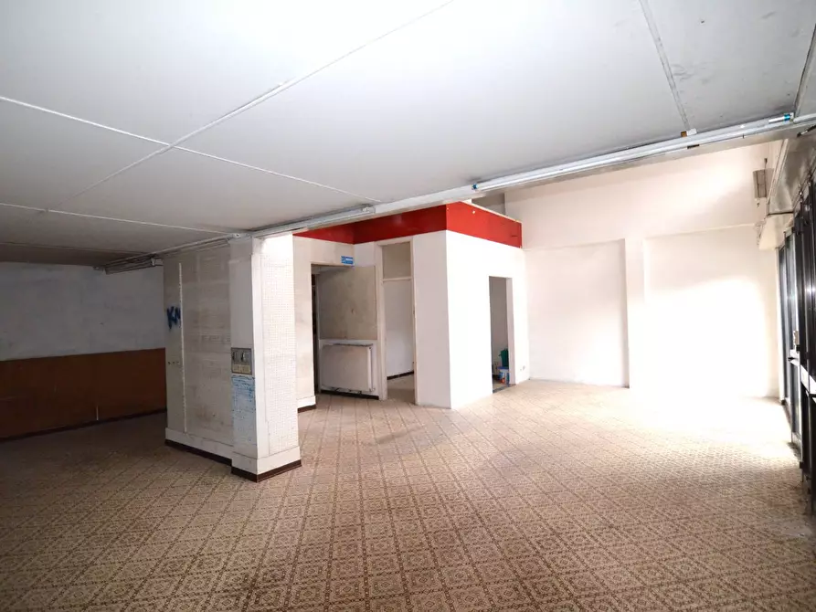 locale commerciale in affitto a Vercurago