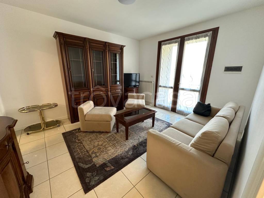 appartamento in affitto a Vercurago