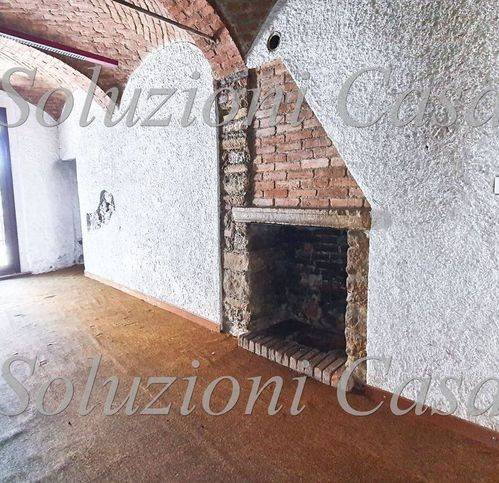 negozio in affitto a Gavi
