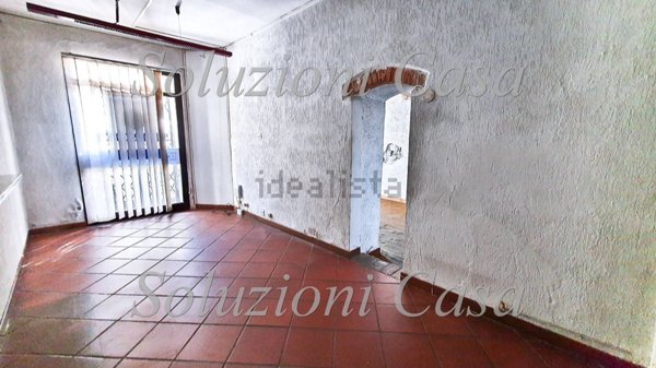 locale commerciale in affitto a Gavi