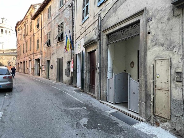 ufficio in affitto a Gavi