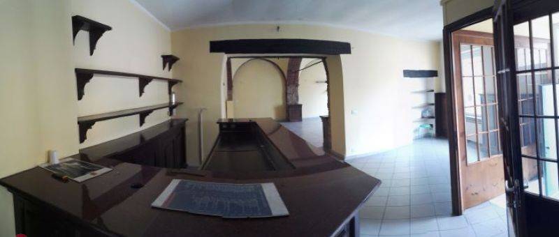negozio in affitto a Gavi