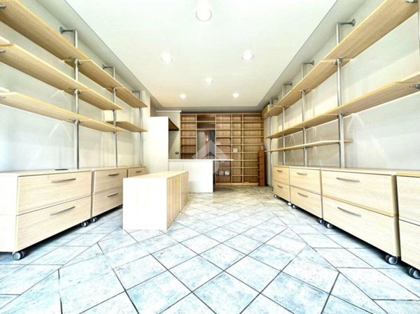 negozio in affitto a Novi Ligure