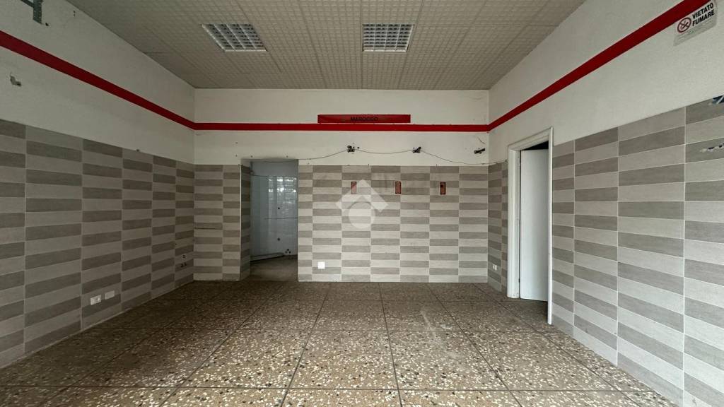 negozio in affitto a Novi Ligure