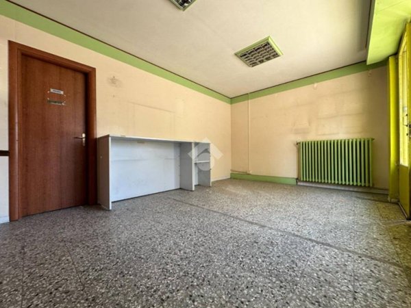 negozio in affitto a Novi Ligure