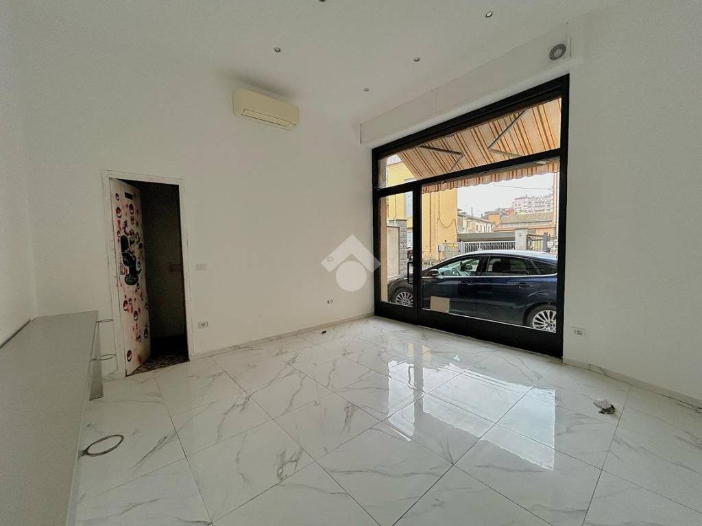 negozio in affitto a Novi Ligure