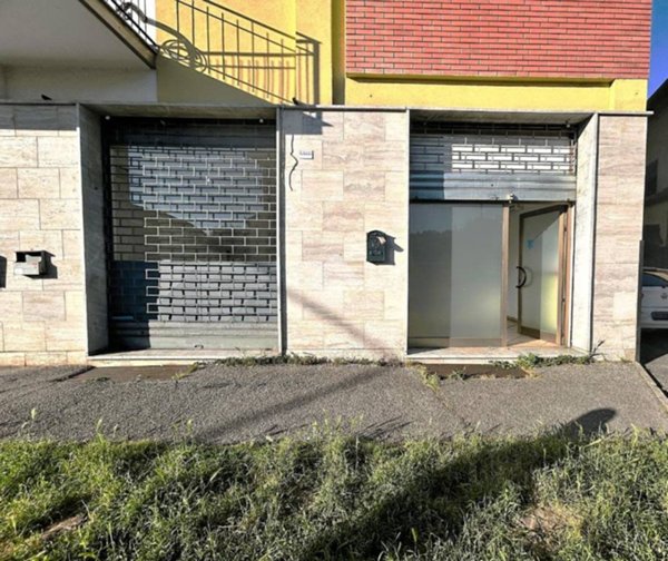 negozio in affitto a Novi Ligure
