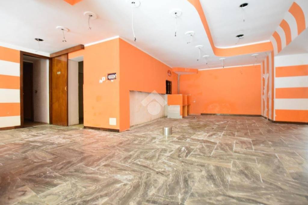 negozio in affitto a Novi Ligure