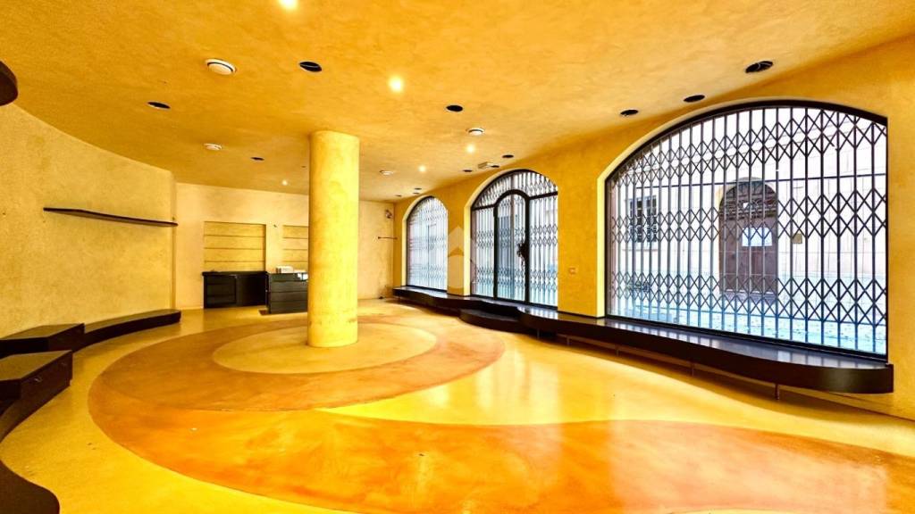 negozio in affitto a Novi Ligure