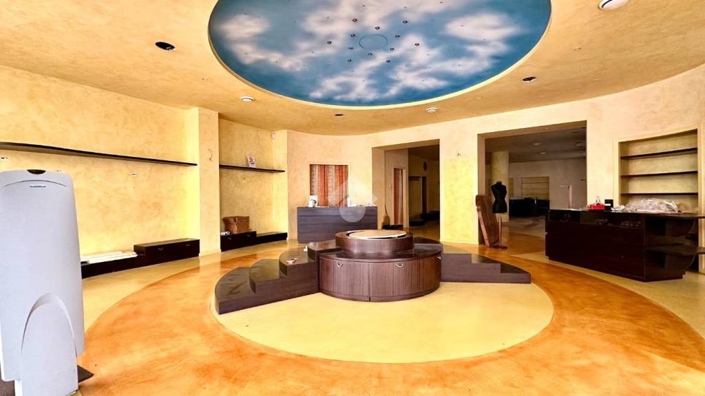 negozio in affitto a Novi Ligure