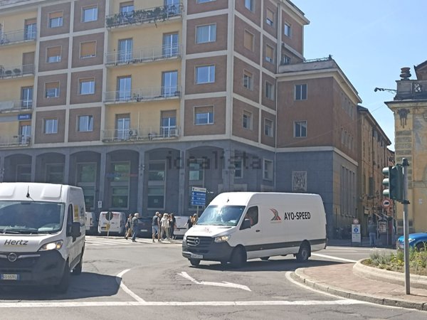 locale commerciale in affitto a Novi Ligure