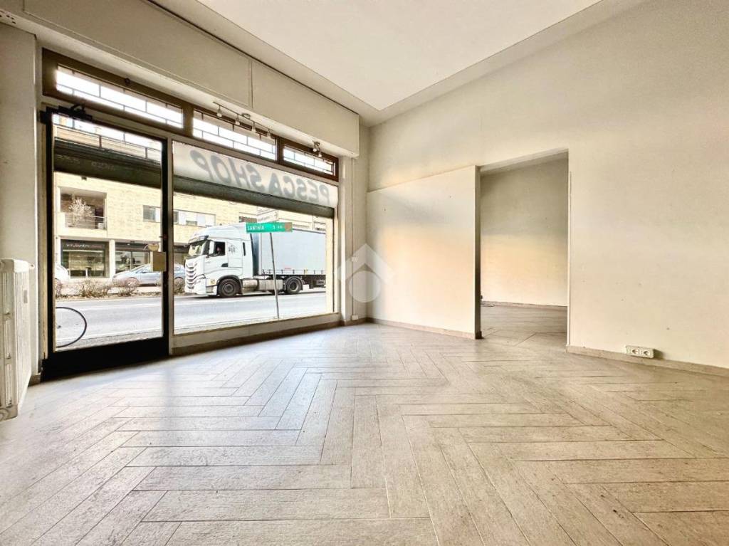 negozio in affitto a Novi Ligure