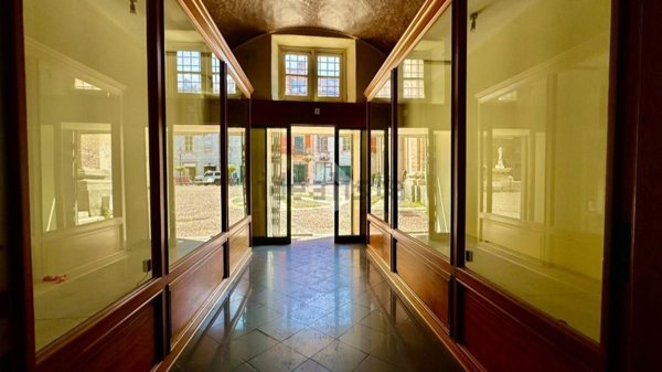 locale commerciale in affitto a Novi Ligure