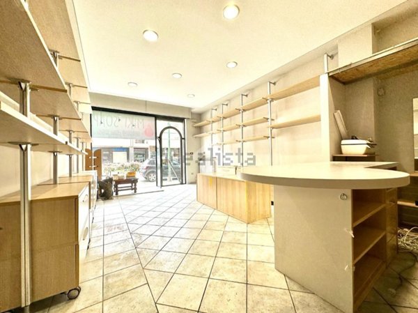 locale commerciale in affitto a Novi Ligure