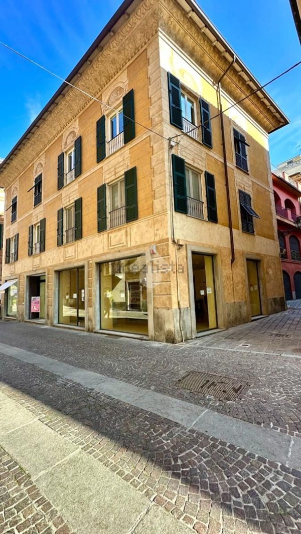 negozio in affitto a Novi Ligure