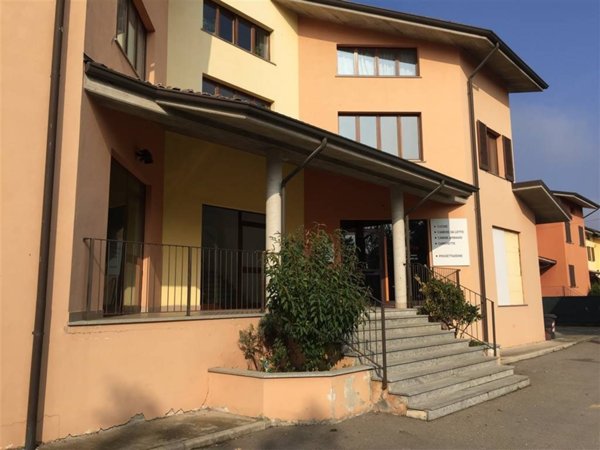negozio in affitto a Novi Ligure