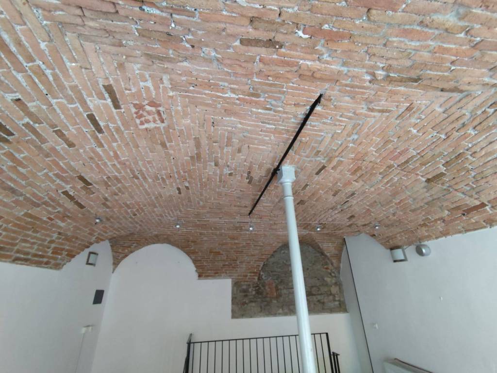 negozio in affitto ad Ovada