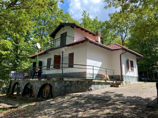 casa indipendente in affitto a Pareto