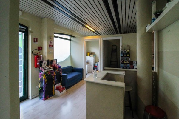 negozio in affitto a Casalpusterlengo in zona Zorlesco