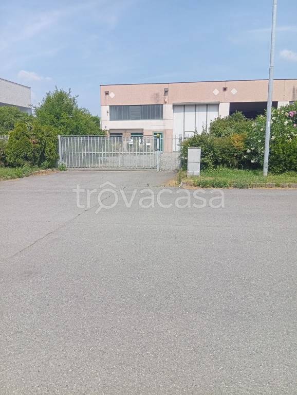 locale commerciale in affitto a Codogno