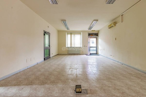 ufficio in affitto a Comazzo