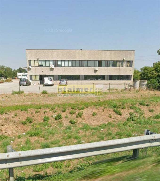 locale commerciale in affitto a Cornegliano Laudense