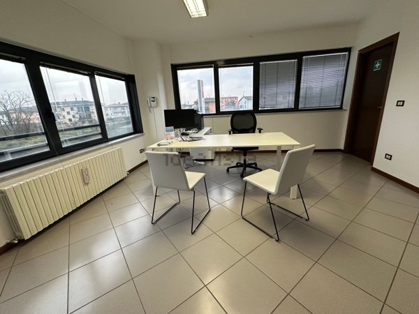 ufficio in affitto a Cornegliano Laudense