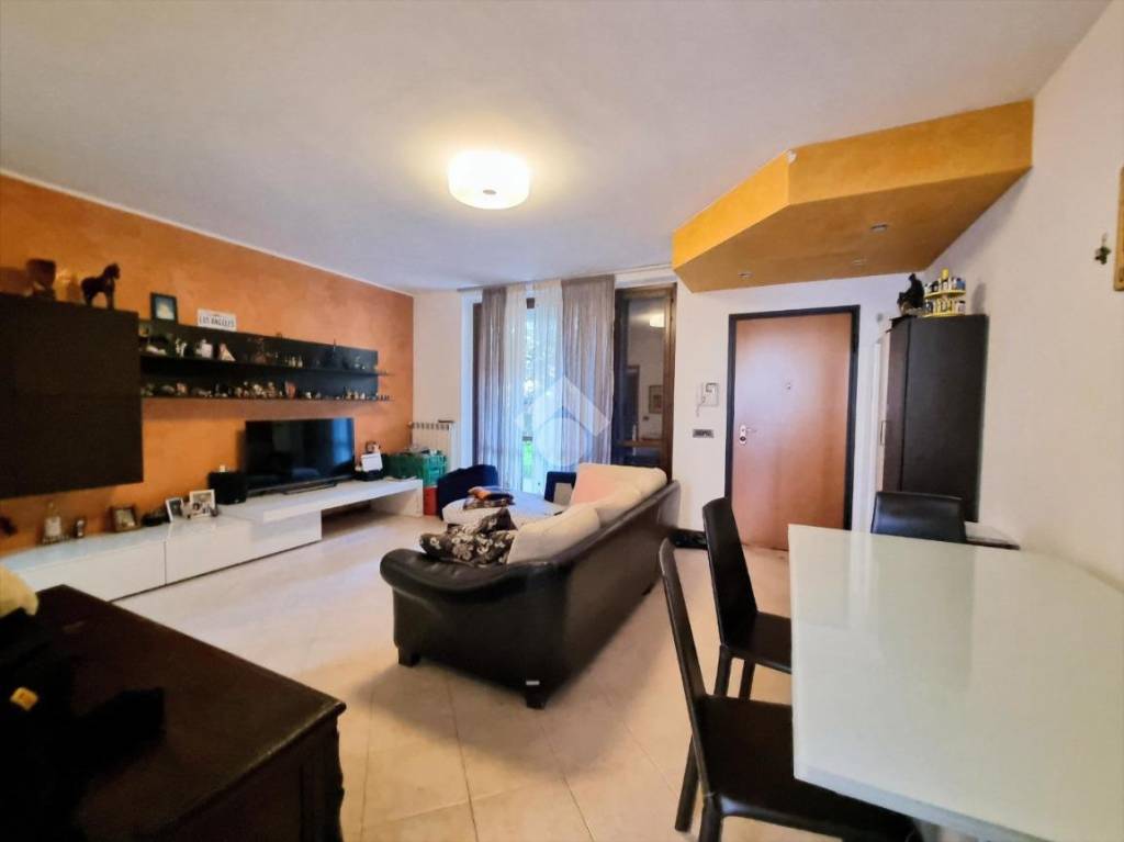 appartamento in affitto a Corte Palasio in zona Cadilana