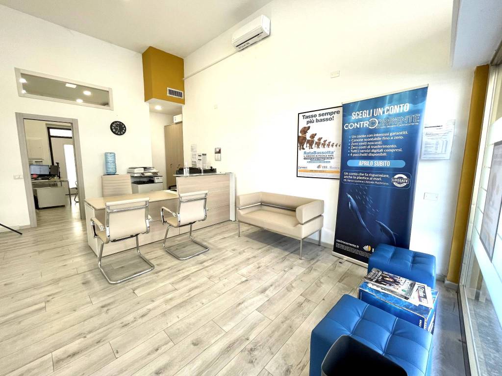 negozio in affitto a Lodi in zona Città Bassa