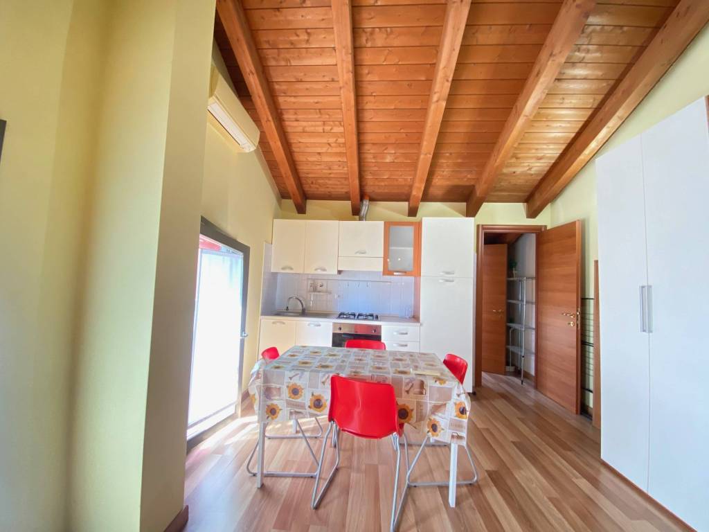 appartamento in affitto a Lodi in zona Città Bassa
